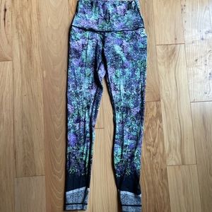 Lululemon tights